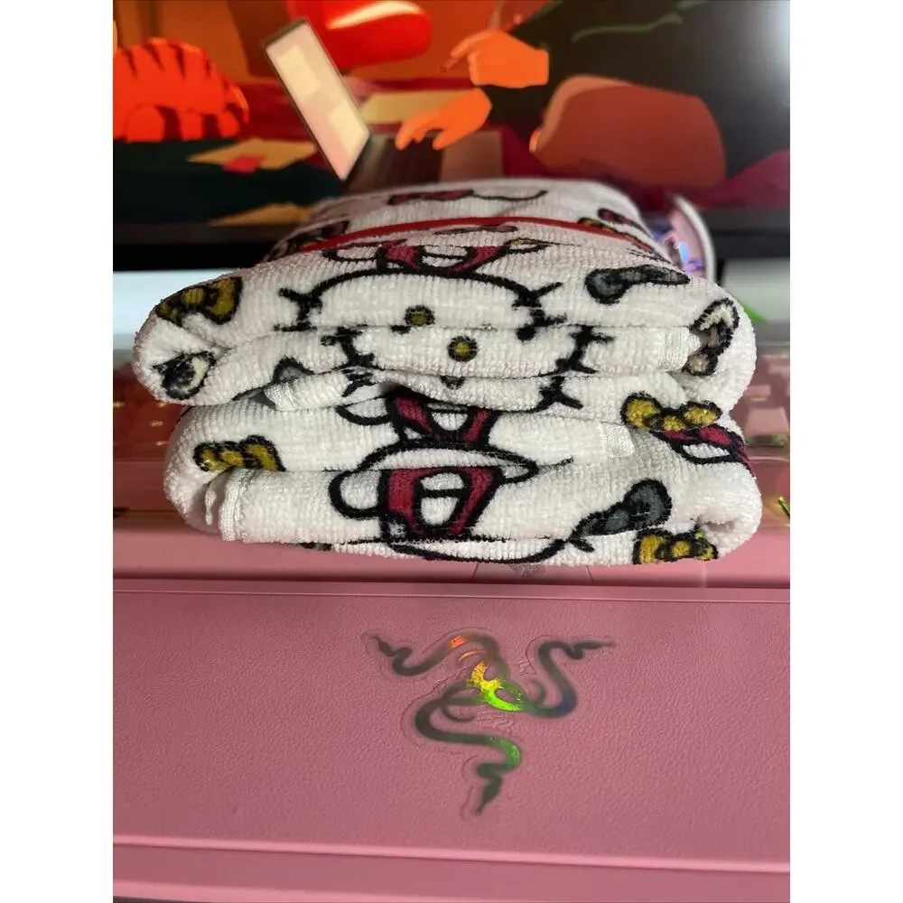 Hello Kitty Thanksgiving Hand Towels Leaves Bows Fall Autumn 2024 Sanrio 2 Pack